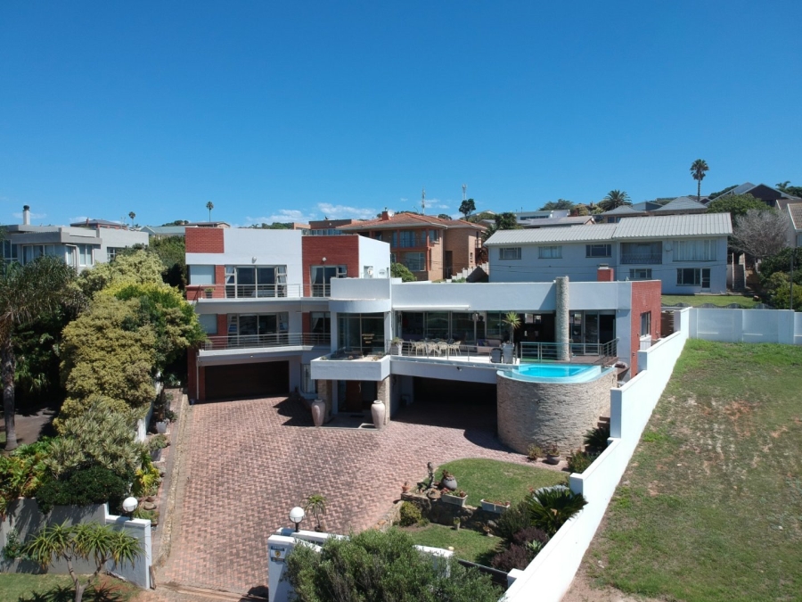 4 Bedroom Property for Sale in Jeffreys Bay Central Eastern Cape